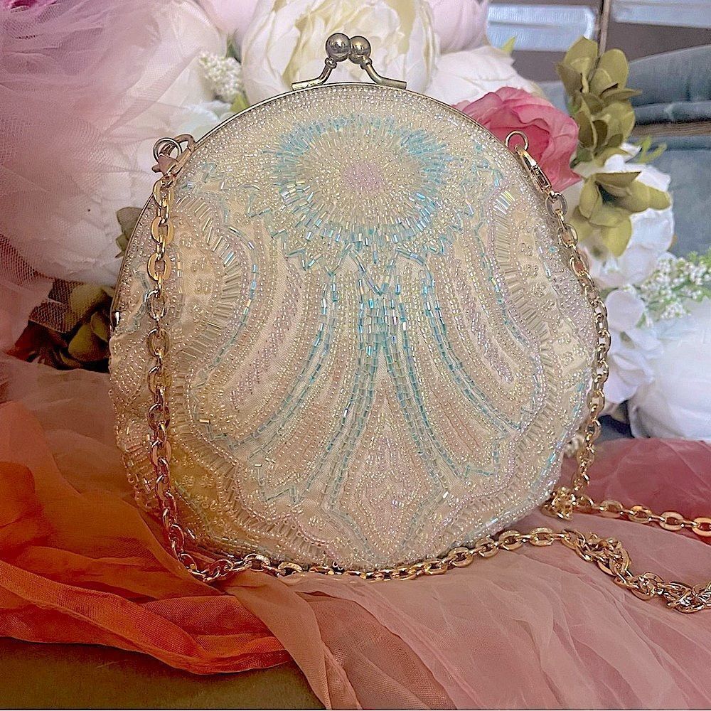 ♥️ Gorgeous vintage kiss lock purse by Walborg